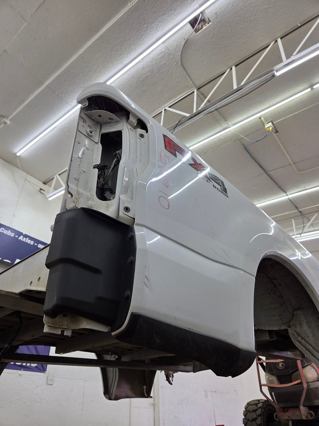 2017-2022 Ford F250 F350 Super Duty 6' 9" Short Truck Bed