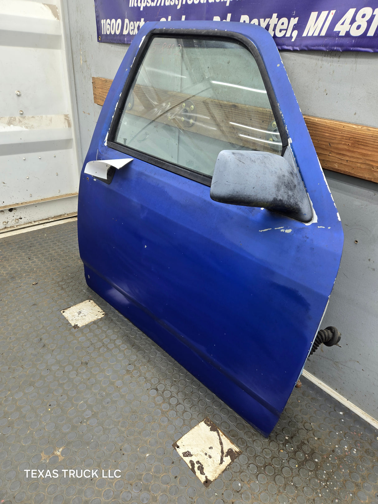 1992-1996 Dodge Dakota RH Passenger Side Front Door