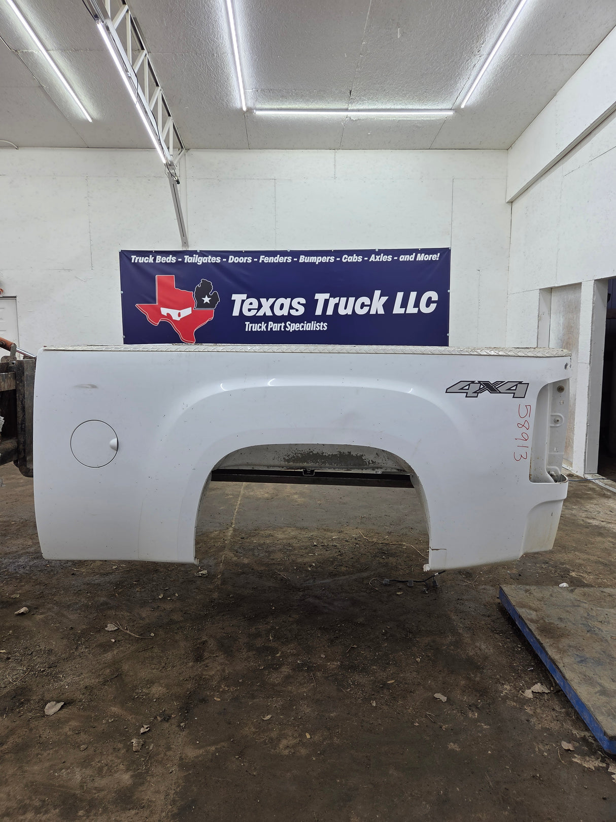 2007-2013 GMC Sierra 1500 2500 3500 HD 6' 6" Short Truck Bed