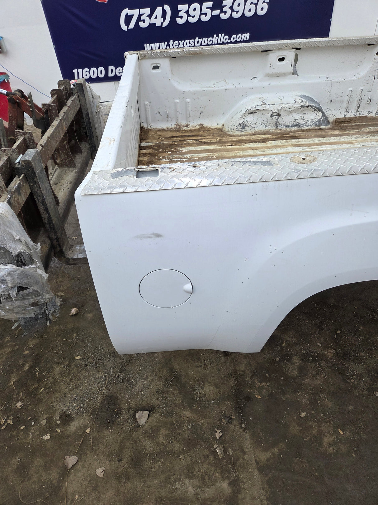 2007-2013 GMC Sierra 1500 2500 3500 HD 6' 6" Short Truck Bed