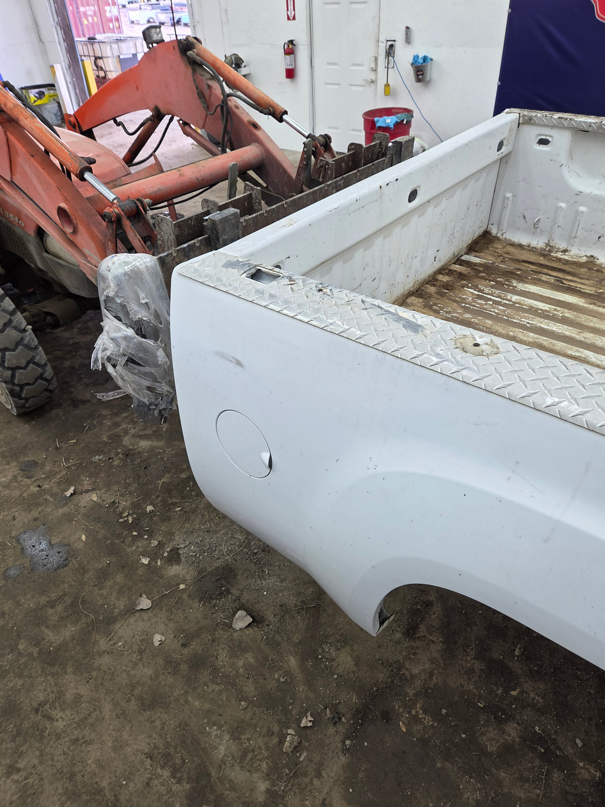 2007-2013 GMC Sierra 1500 2500 3500 HD 6' 6" Short Truck Bed