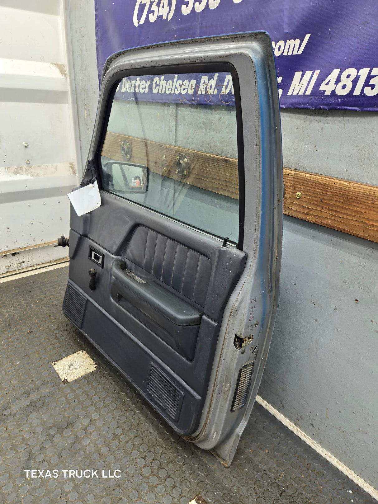 1992-1996 Dodge Dakota RH Passenger Side Front Door