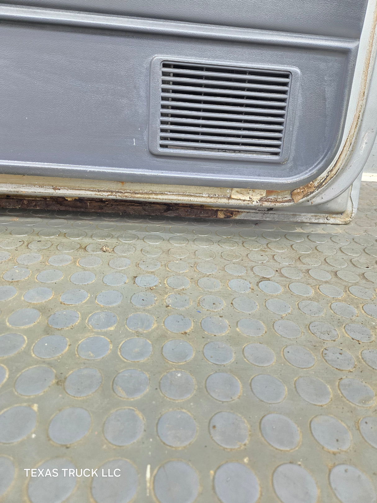 1992-1996 Dodge Dakota RH Passenger Side Front Door