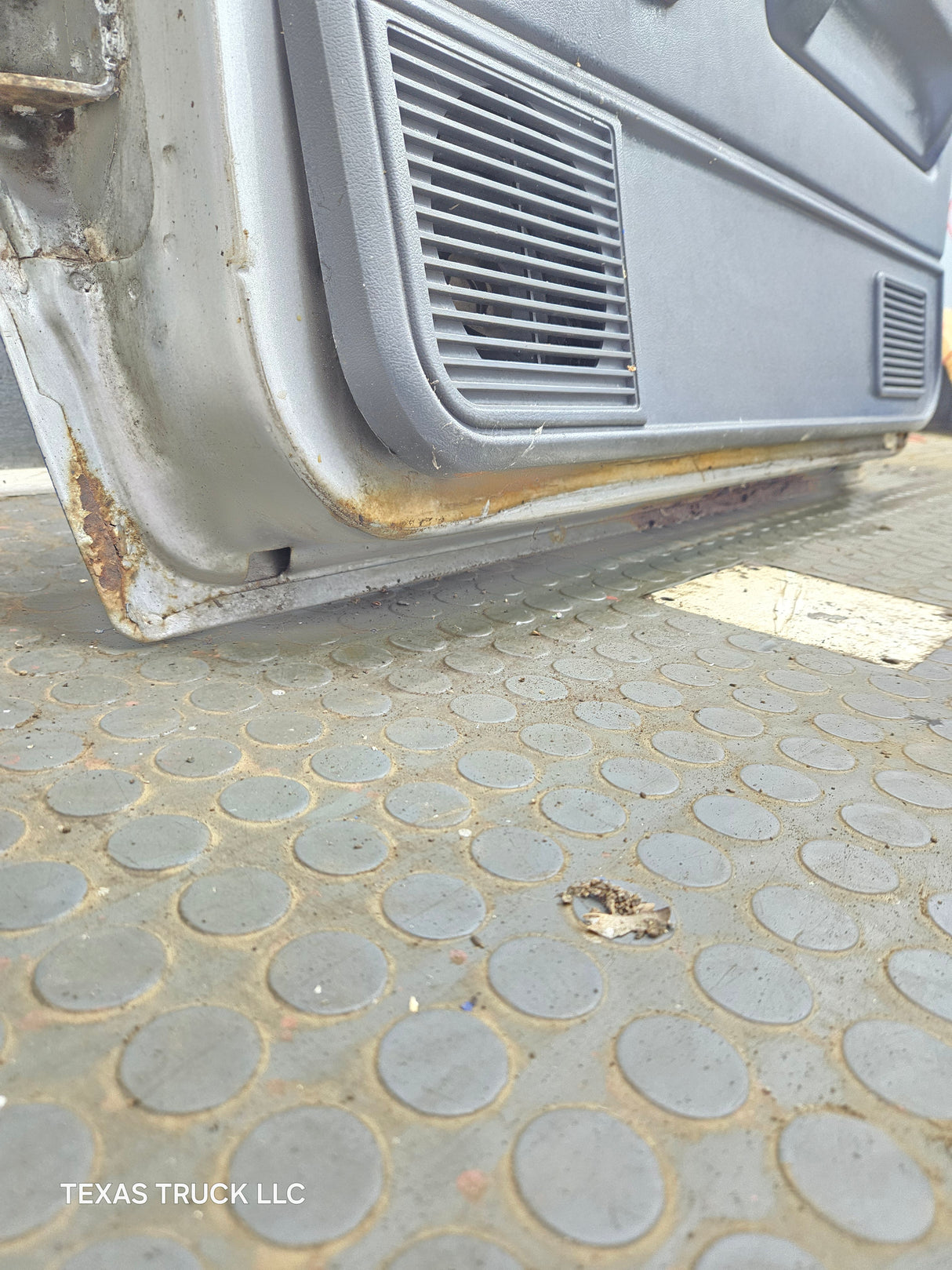 1992-1996 Dodge Dakota RH Passenger Side Front Door