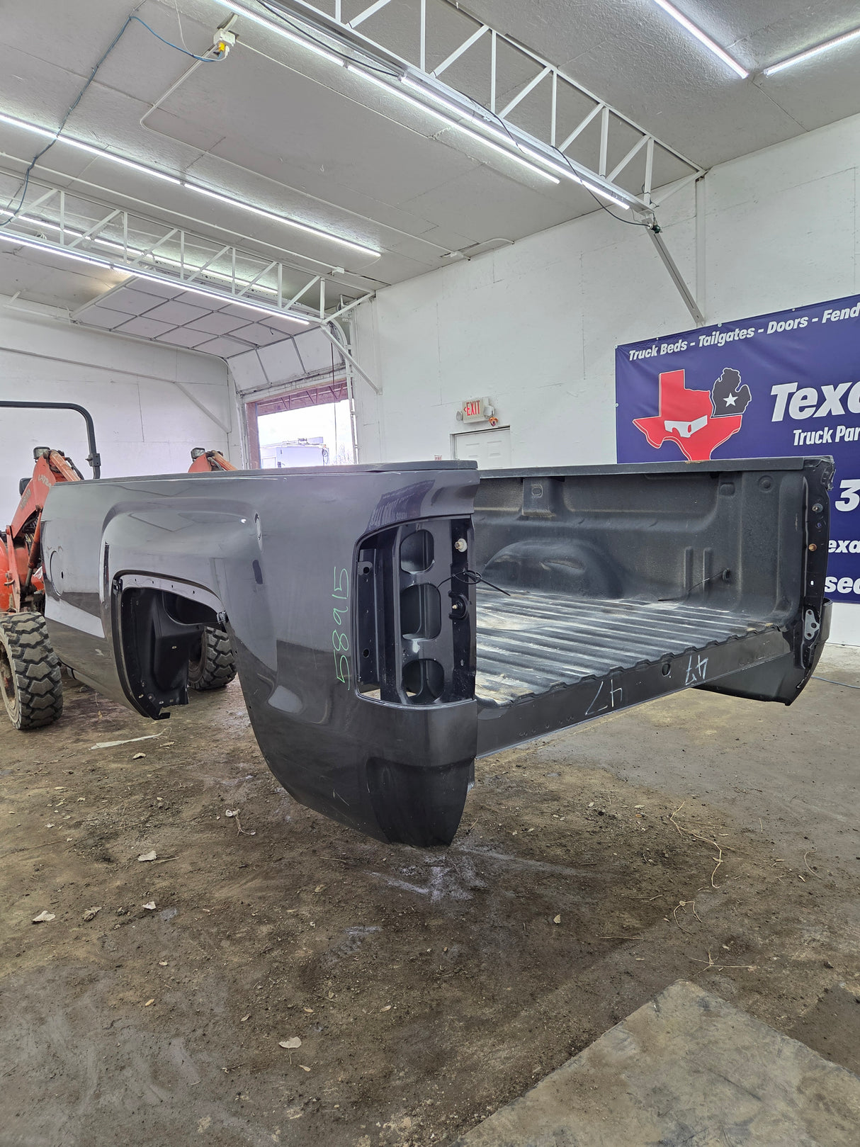 2014-2019 GMC Sierra 1500 2500 3500 HD 8' Long Truck Bed