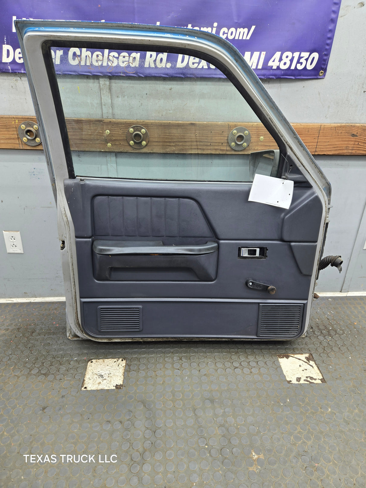 1992-1996 Dodge Dakota LH Driver Side Front Door