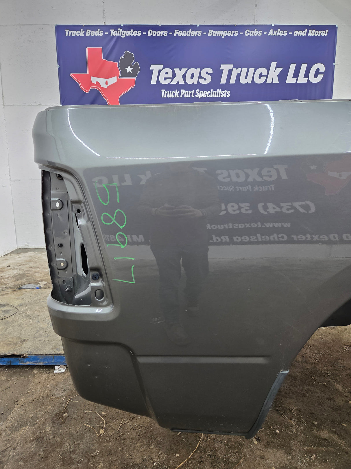 2009-2018 Dodge Ram 4th Gen 1500 2500 3500 6' 4" Short Truck Bed