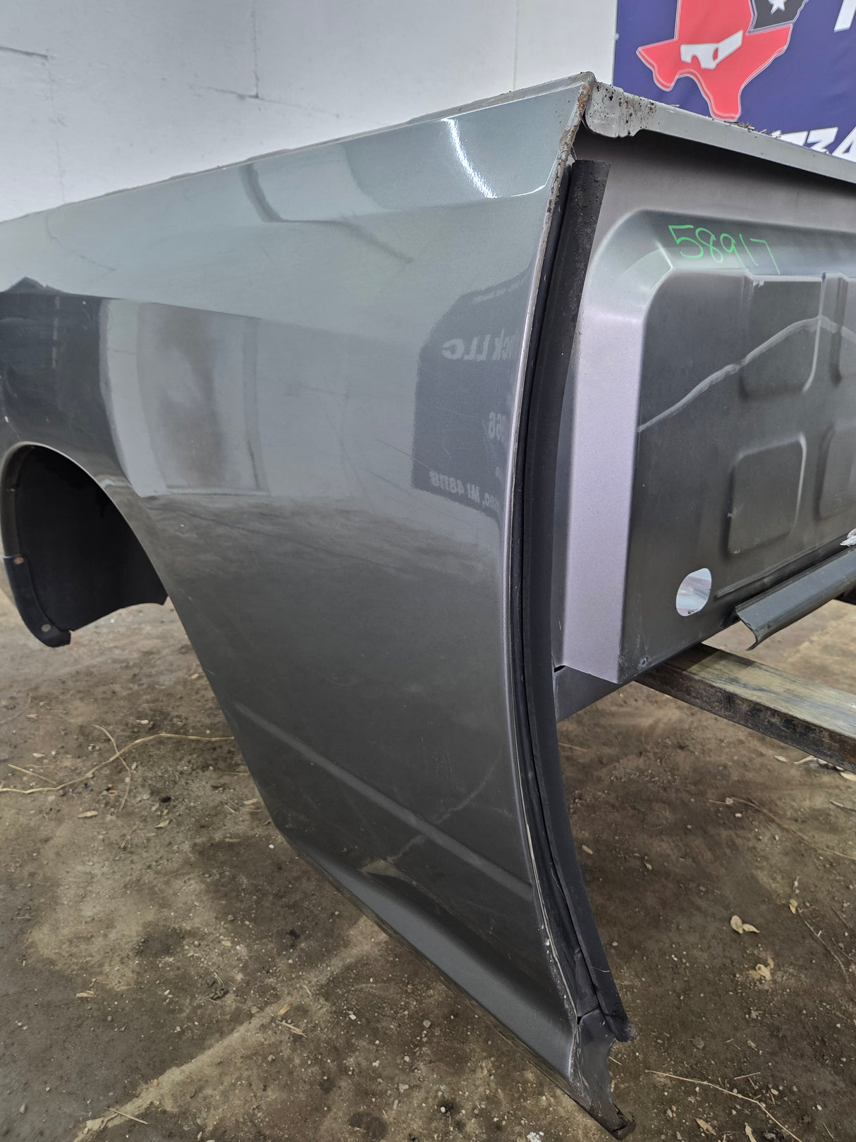 2009-2018 Dodge Ram 4th Gen 1500 2500 3500 6' 4" Short Truck Bed