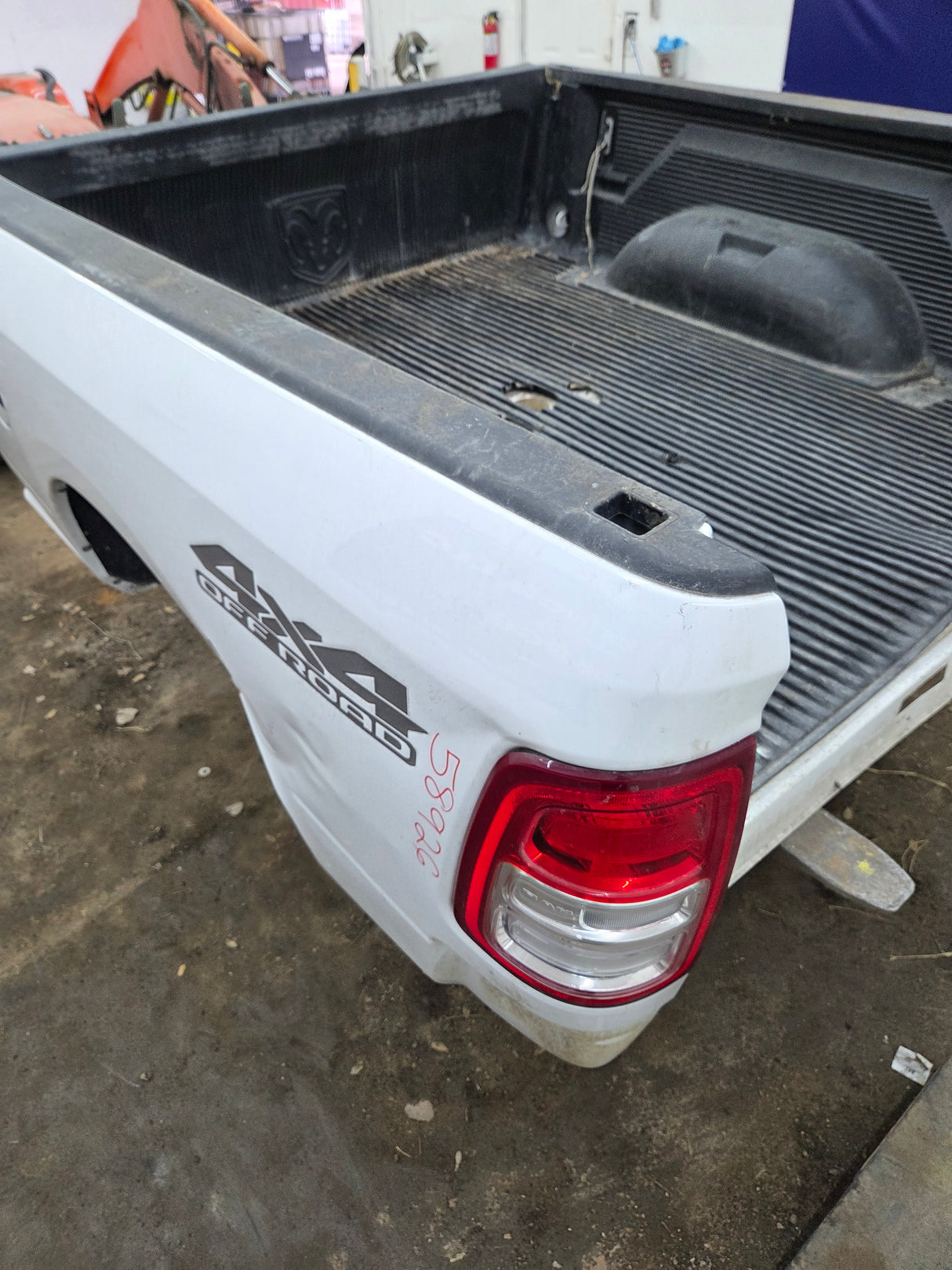 2019-2025 Dodge Ram 2500 3500 5th Gen 6' 4" Short Truck Bed