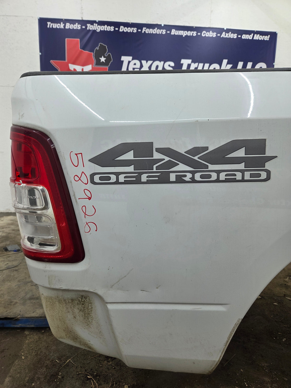 2019-2025 Dodge Ram 2500 3500 5th Gen 6' 4" Short Truck Bed