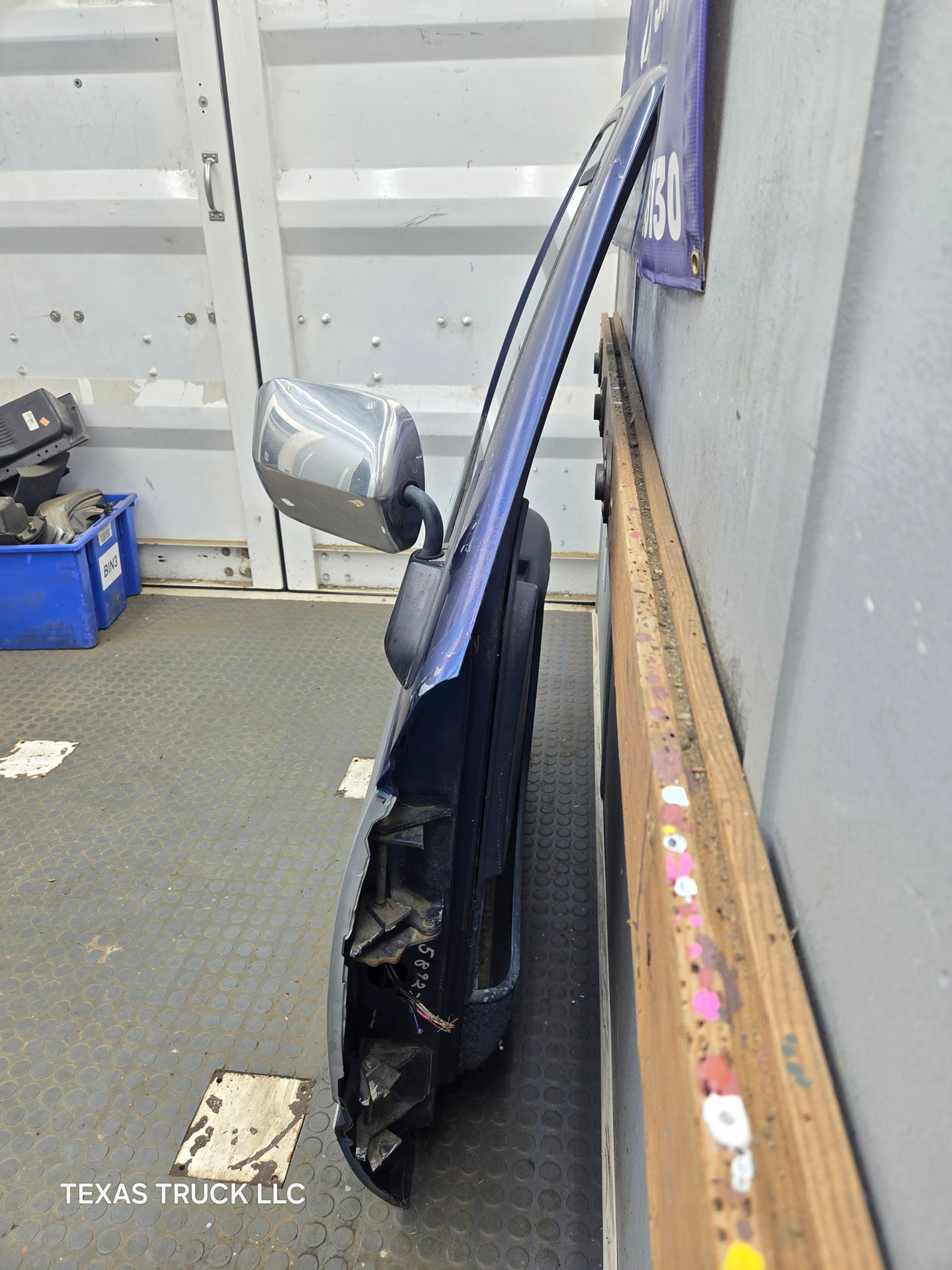 1988-2000 Chevrolet Silverado Suburban GMC Sierra RH Front Passenger Door
