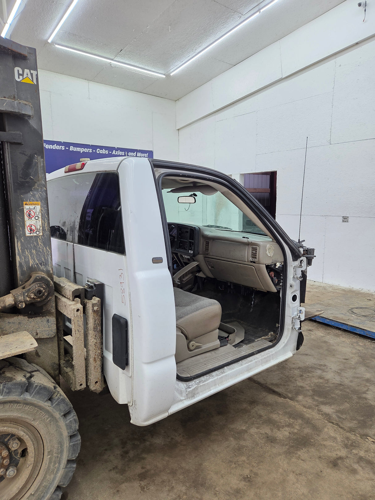 1999-2007 Chevrolet Silverado / GMC Sierra 1500 2500 HD 3500HD Regular Cab Body