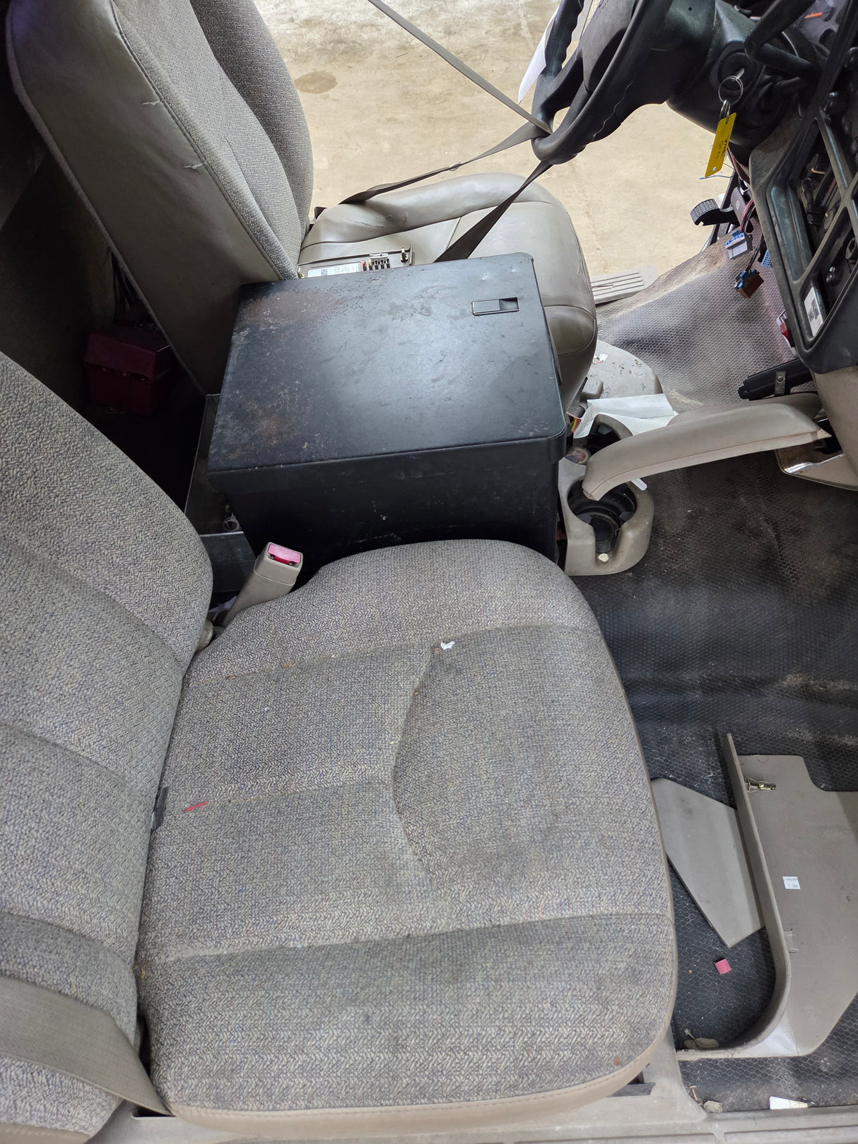 1999-2007 Chevrolet Silverado / GMC Sierra 1500 2500 HD 3500HD Regular Cab Body