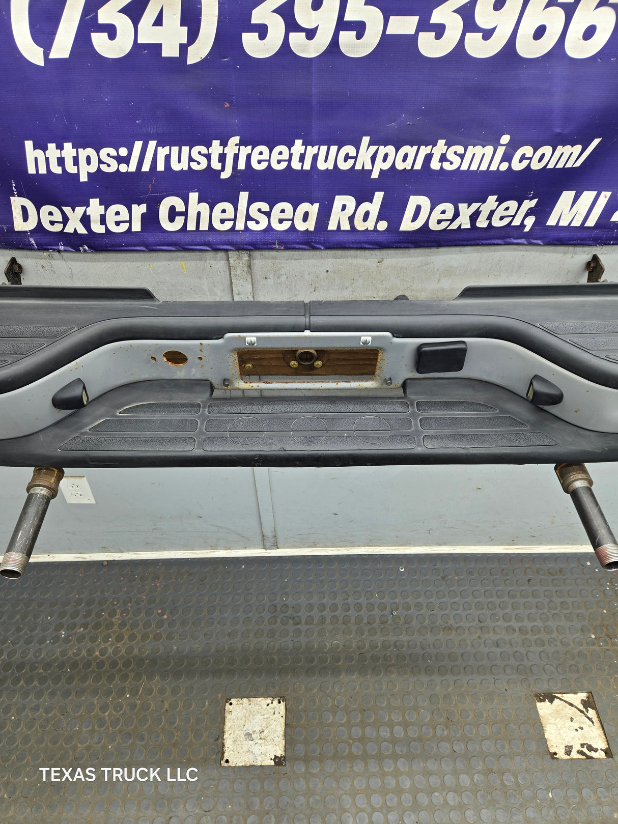 1999-2007 Chevrolet Silverado / GMC Sierra 2500 3500 HD Rear