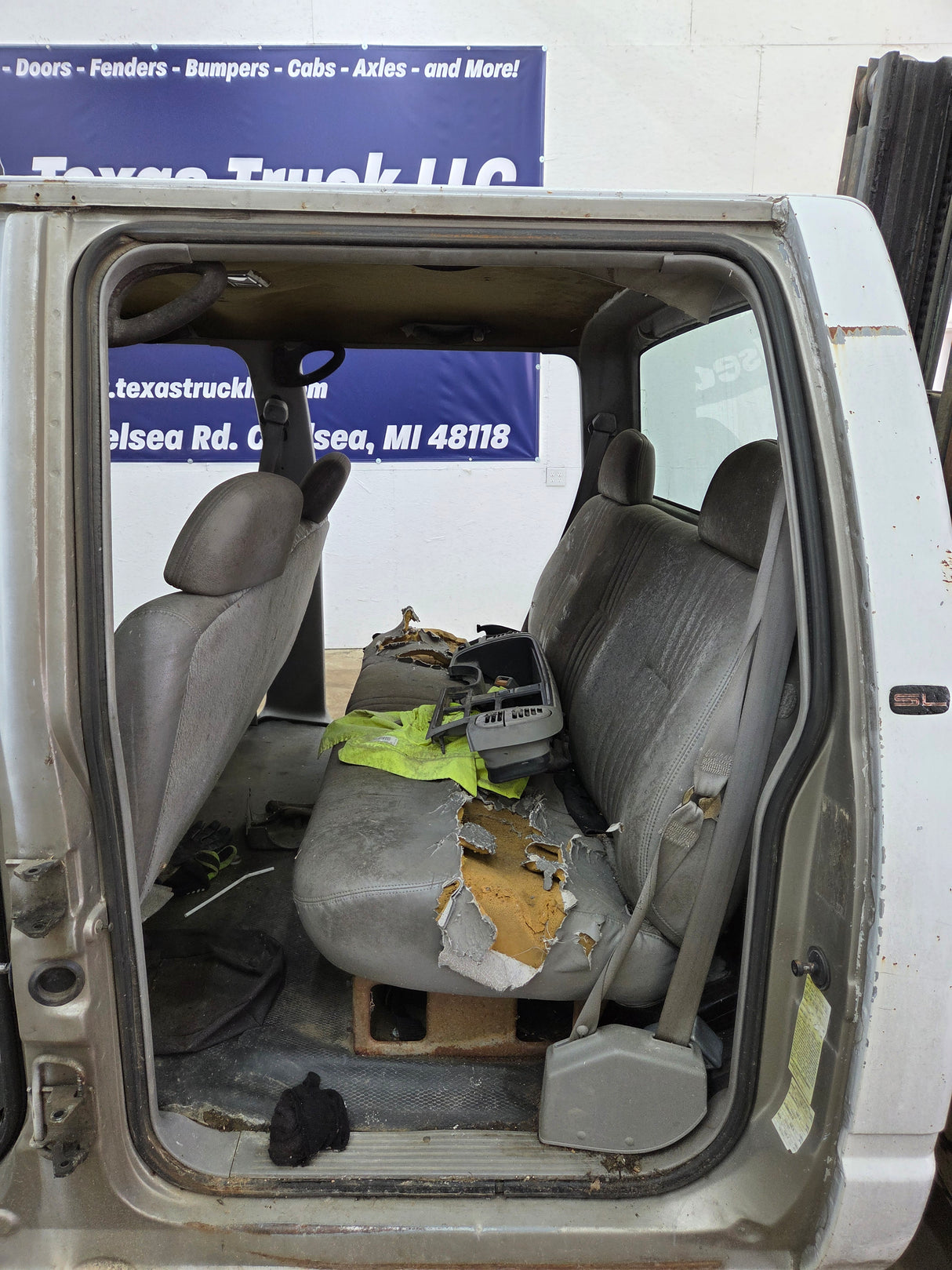 1988-2000 Chevrolet Silverado GMC Sierra Crew Cab