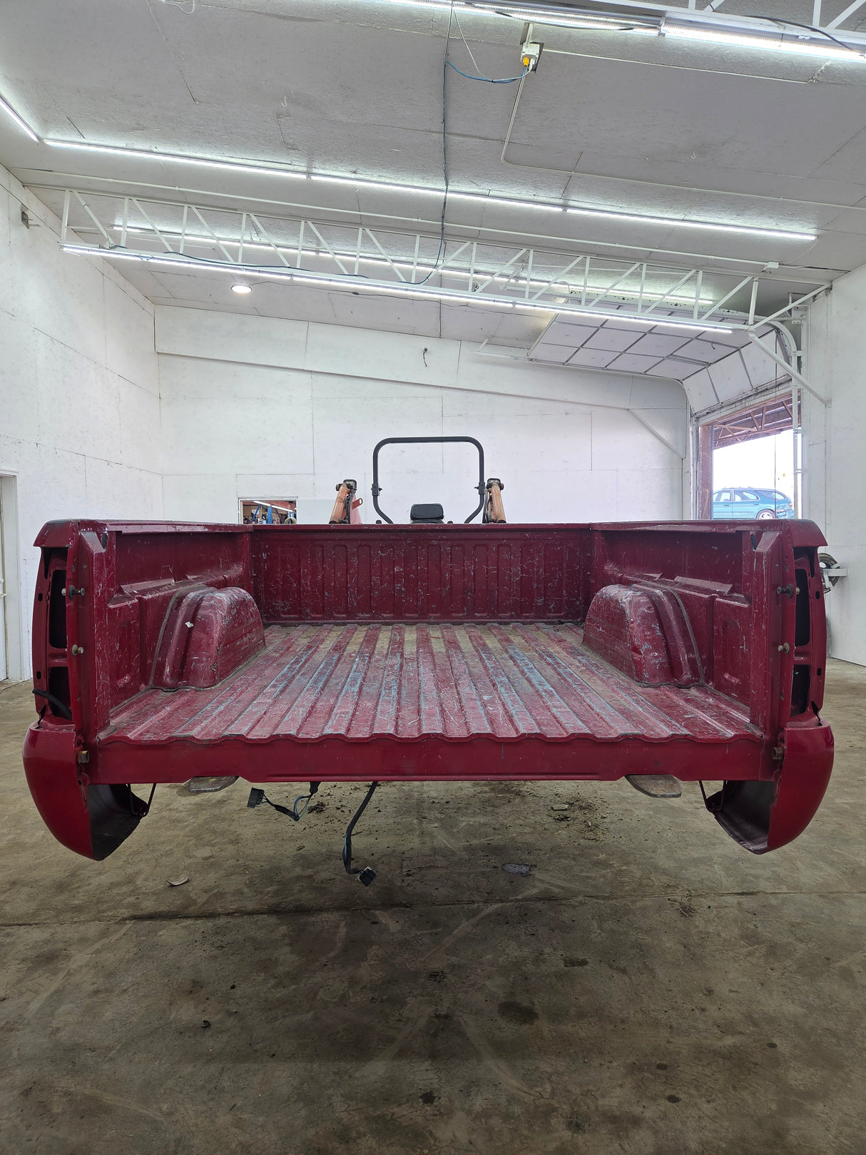 1999-2007 Chevrolet Silverado / GMC Sierra 1500 2500HD 3500HD 6' 6" Short Truck Bed