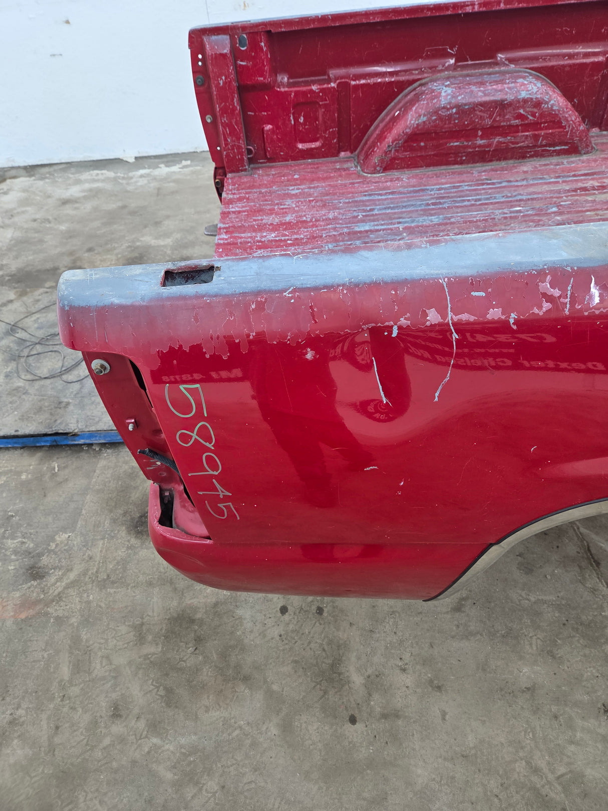 1999-2007 Chevrolet Silverado / GMC Sierra 1500 2500HD 3500HD 6' 6" Short Truck Bed
