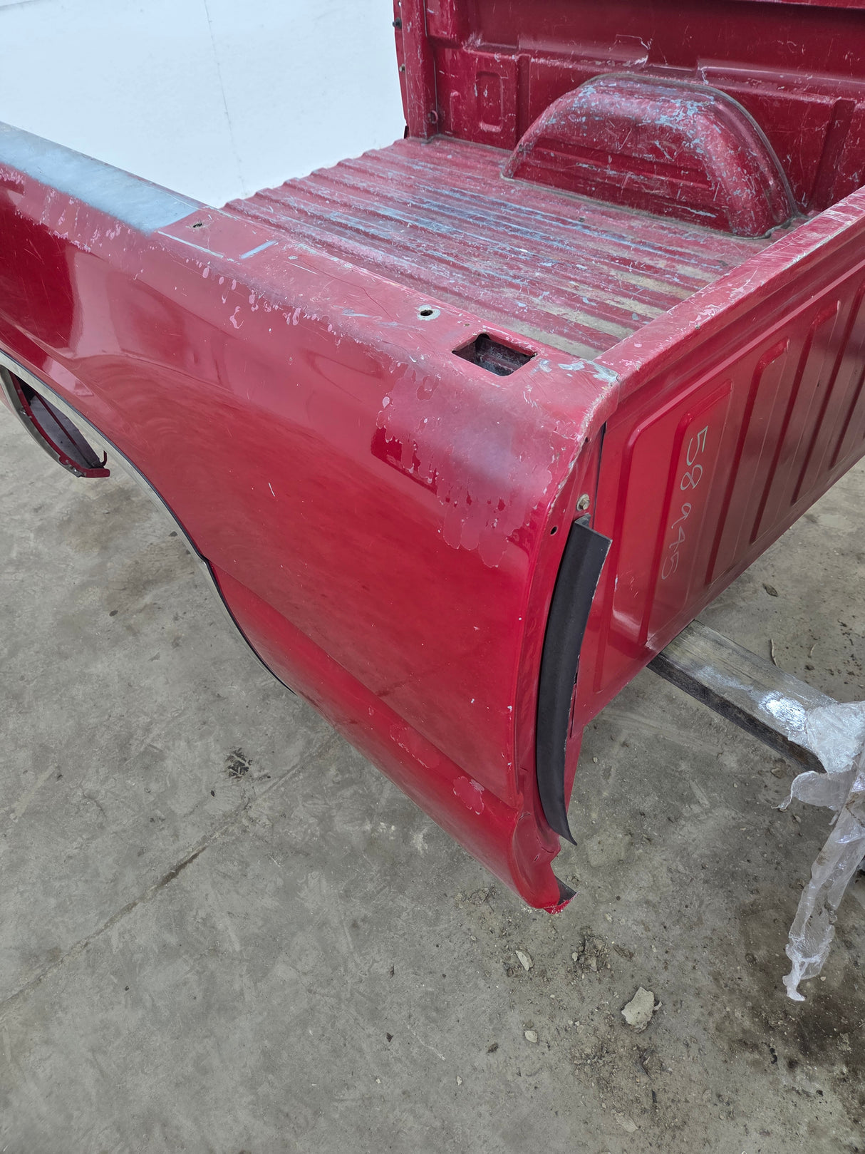 1999-2007 Chevrolet Silverado / GMC Sierra 1500 2500HD 3500HD 6' 6" Short Truck Bed