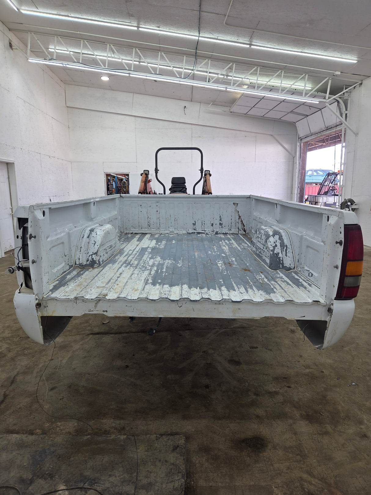 1999-2007 Chevrolet Silverado / GMC Sierra 1500 2500 3500 HD 8' Long Bed Truck Bed