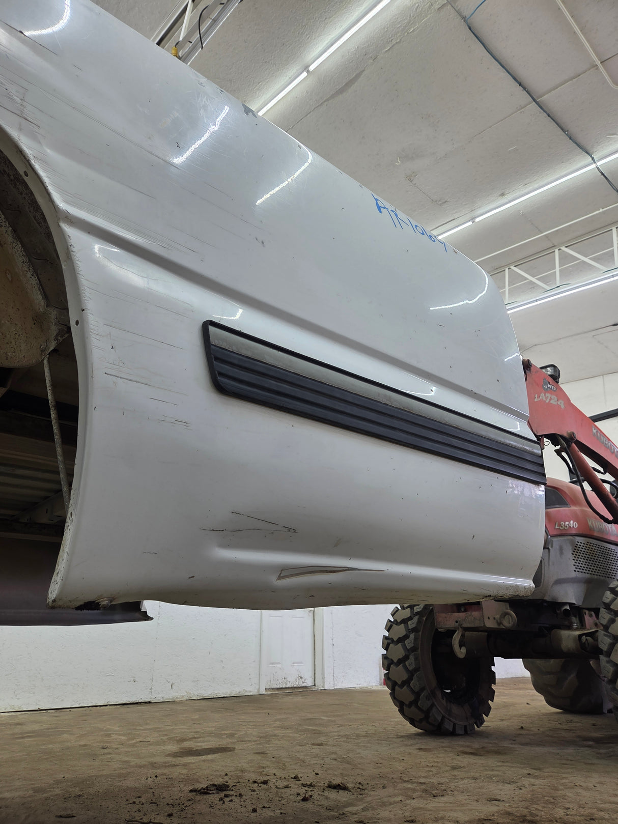 1999-2007 Chevrolet Silverado / GMC Sierra 1500 2500 3500 HD 8' Long Bed Truck Bed