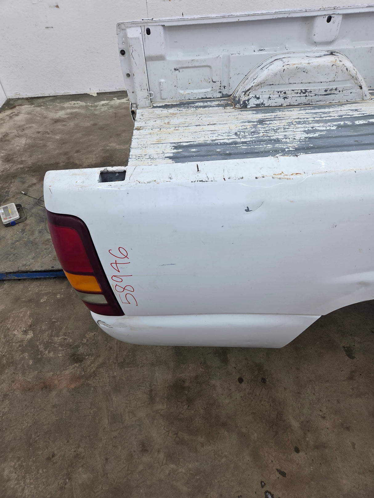 1999-2007 Chevrolet Silverado / GMC Sierra 1500 2500 3500 HD 8' Long Bed Truck Bed