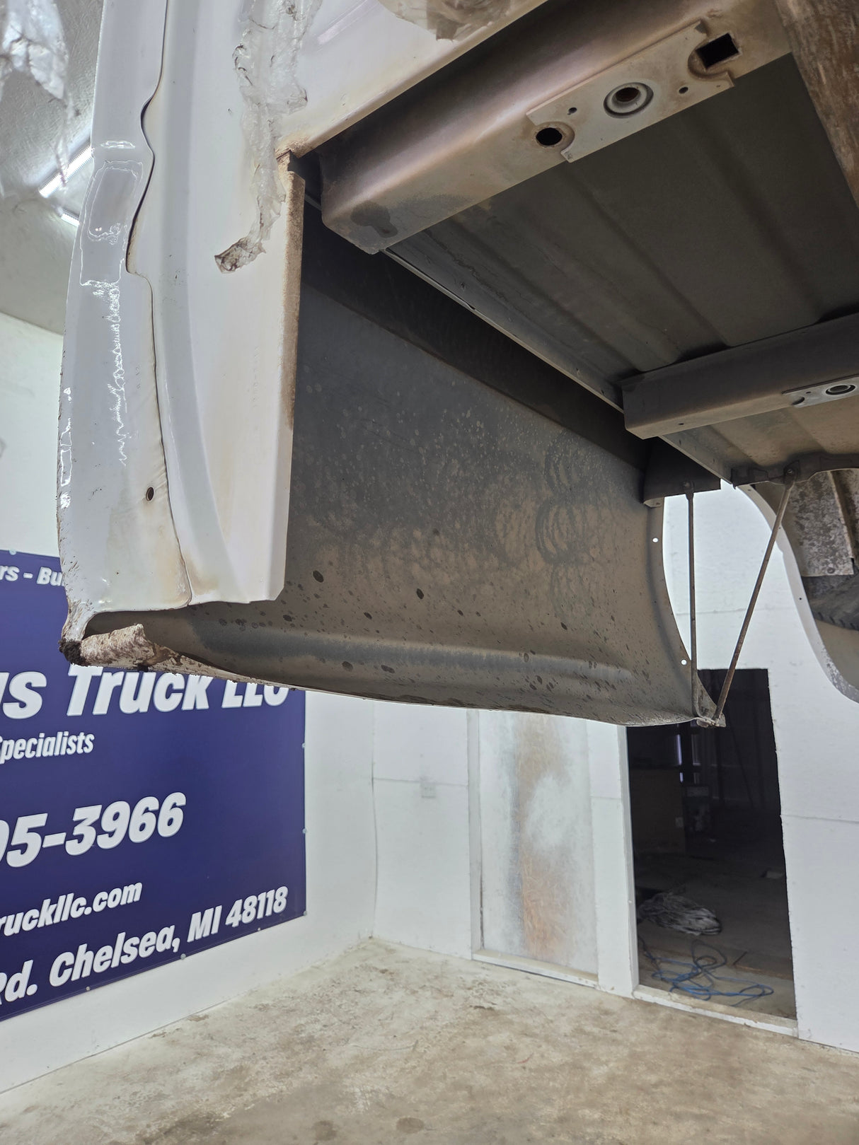 1999-2007 Chevrolet Silverado / GMC Sierra 1500 2500 3500 HD 8' Long Bed Truck Bed