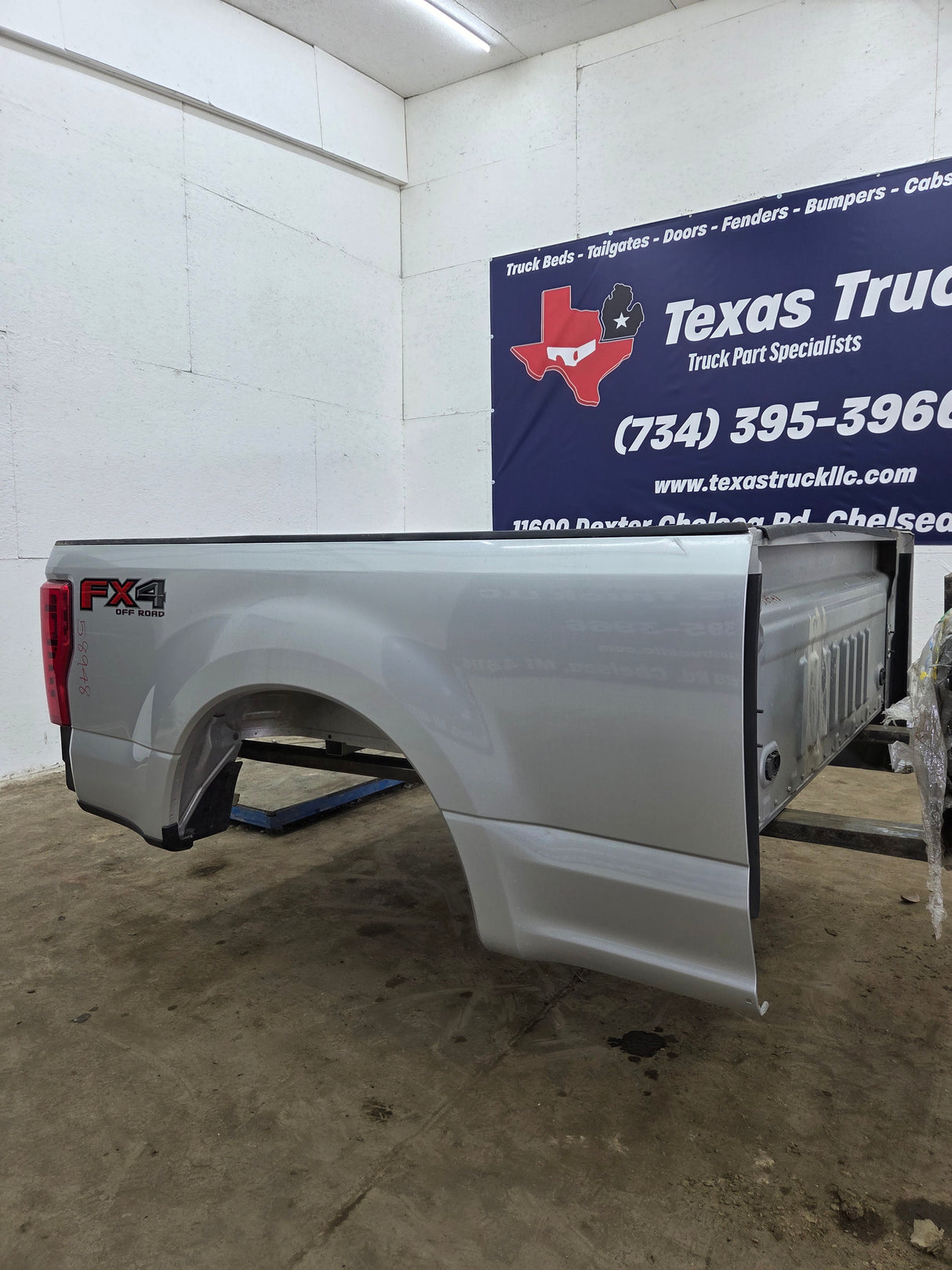 2017-2022 Ford F250 F350 Super Duty 6' 9" Short Truck Bed