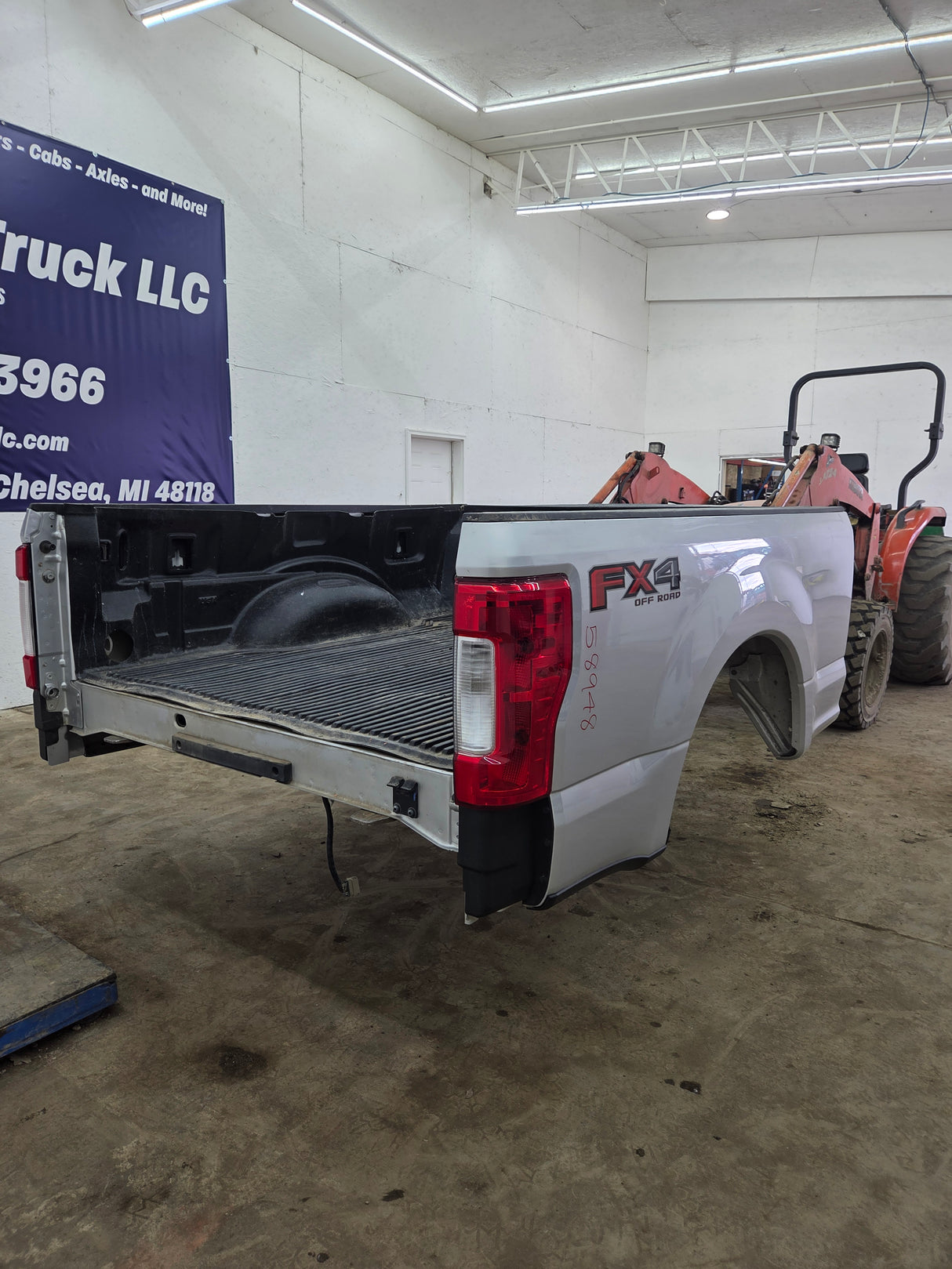 2017-2022 Ford F250 F350 Super Duty 6' 9" Short Truck Bed