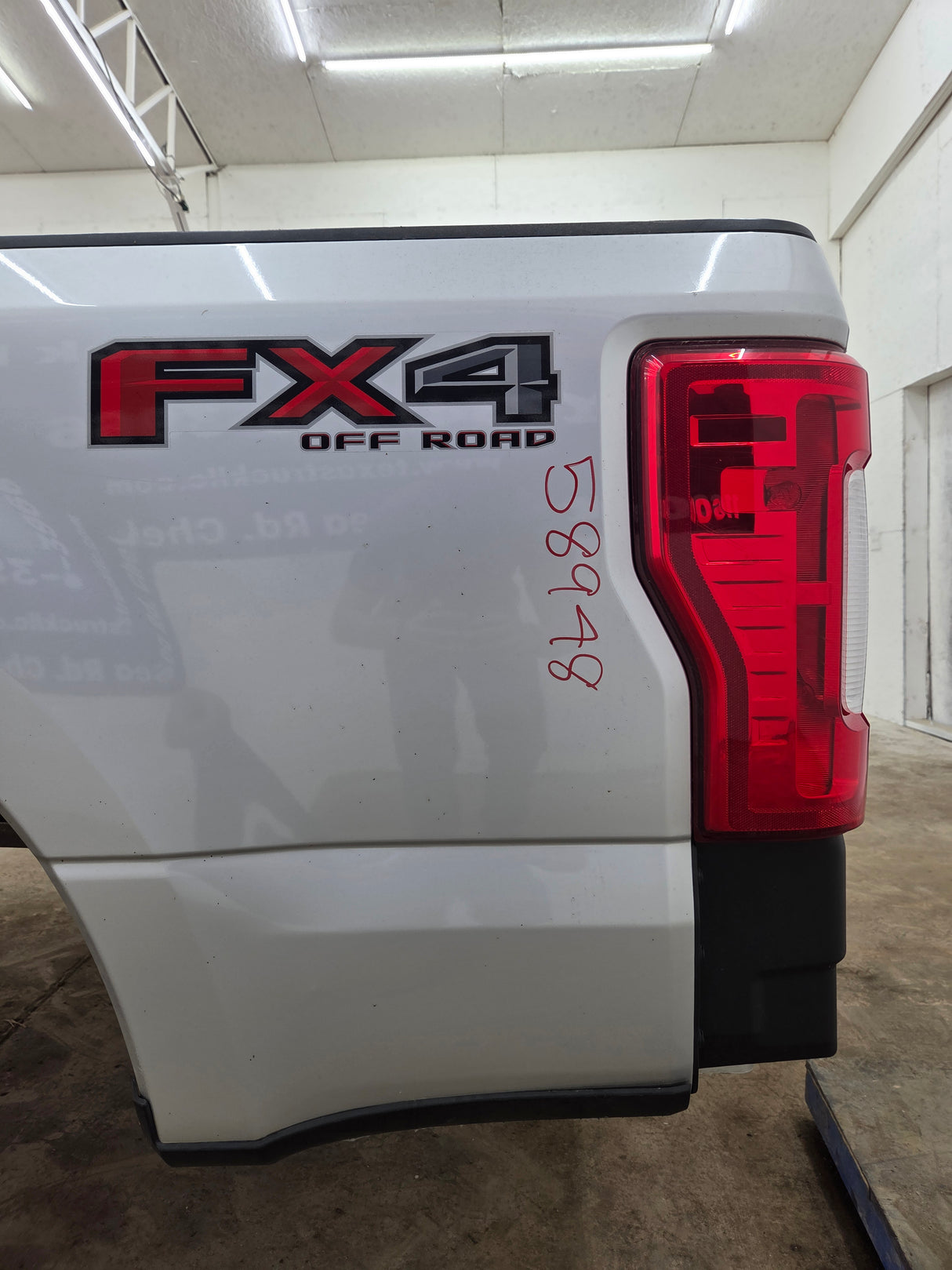 2017-2022 Ford F250 F350 Super Duty 6' 9" Short Truck Bed