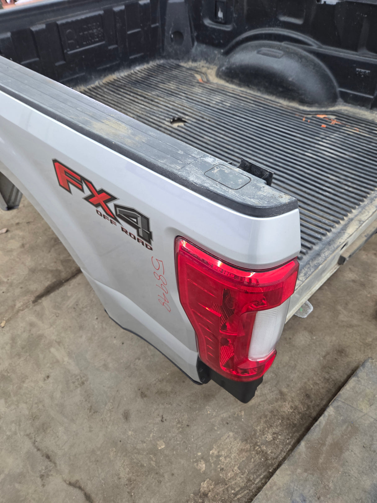2017-2022 Ford F250 F350 Super Duty 6' 9" Short Truck Bed