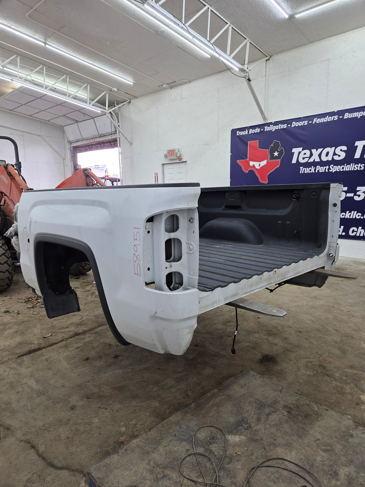 2014-2019 GMC Sierra 1500 5' 8" Short Bed