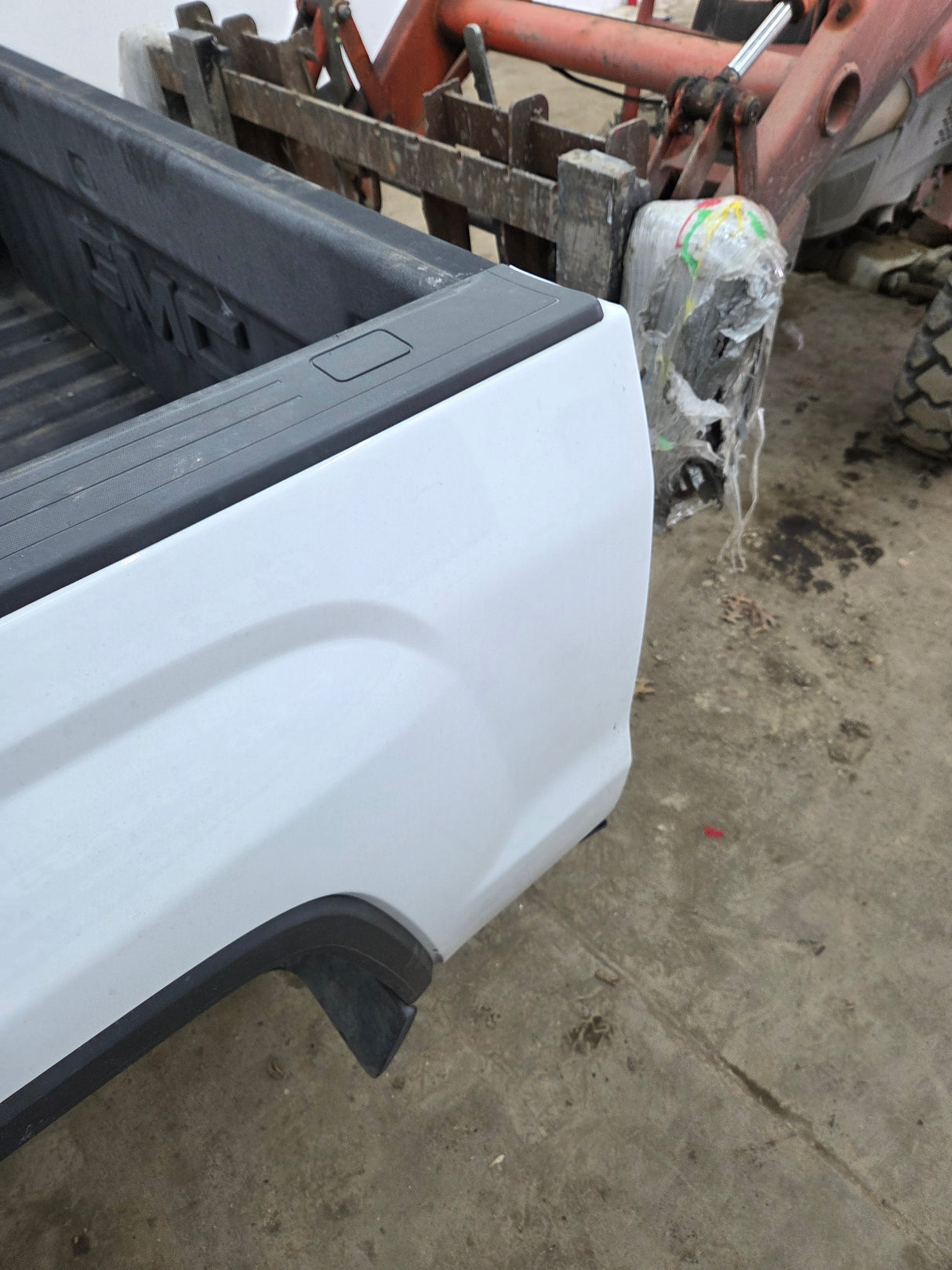 2014-2019 GMC Sierra 1500 5' 8" Short Bed