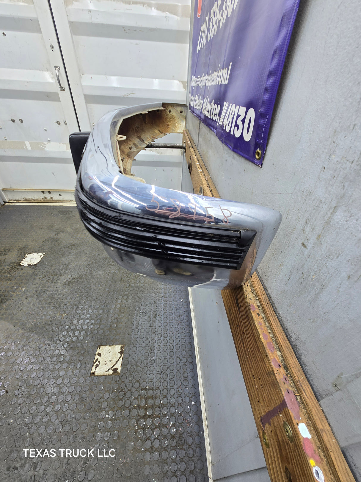 1988-1998 Chevrolet / GMC 1500 2500 3500 Front Bumper