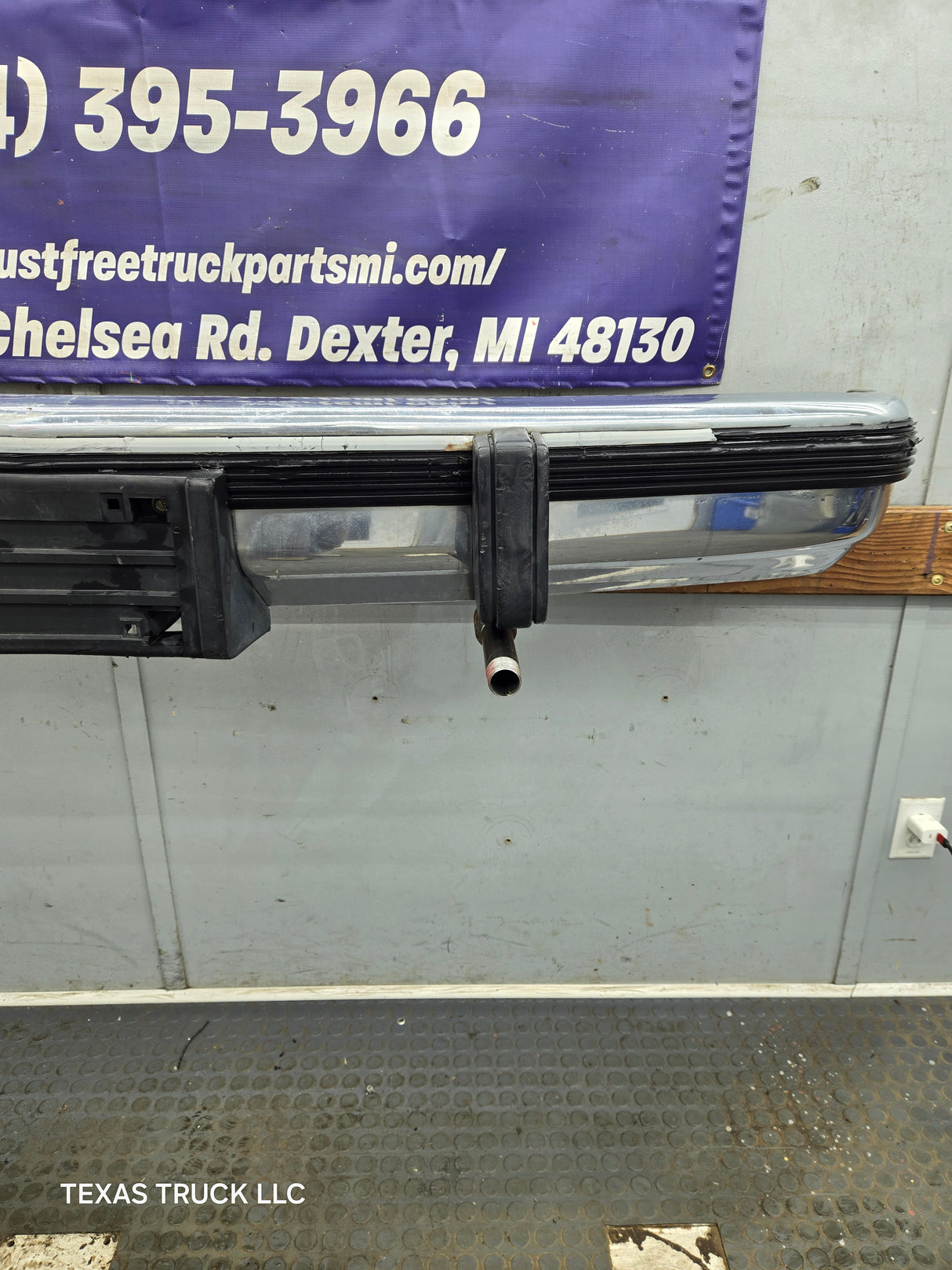 1988-1998 Chevrolet / GMC 1500 2500 3500 Front Bumper