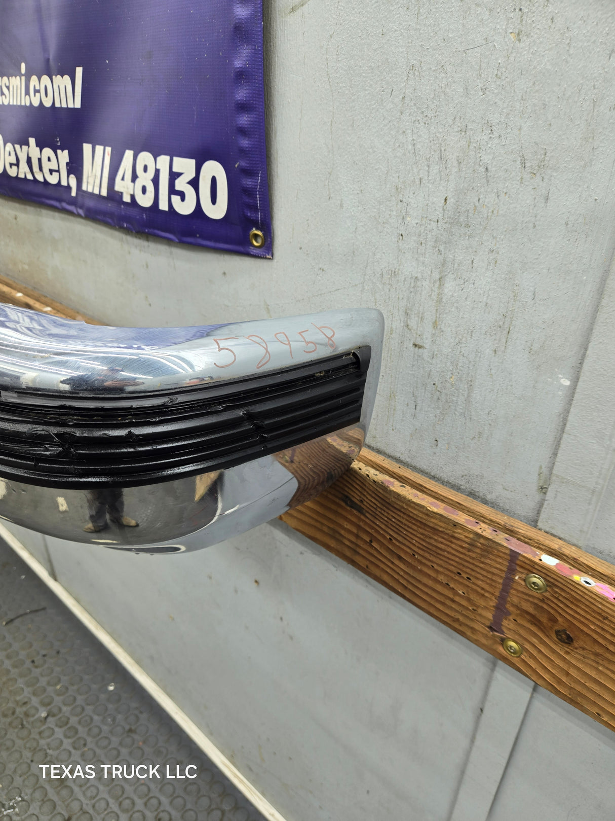 1988-1998 Chevrolet / GMC 1500 2500 3500 Front Bumper