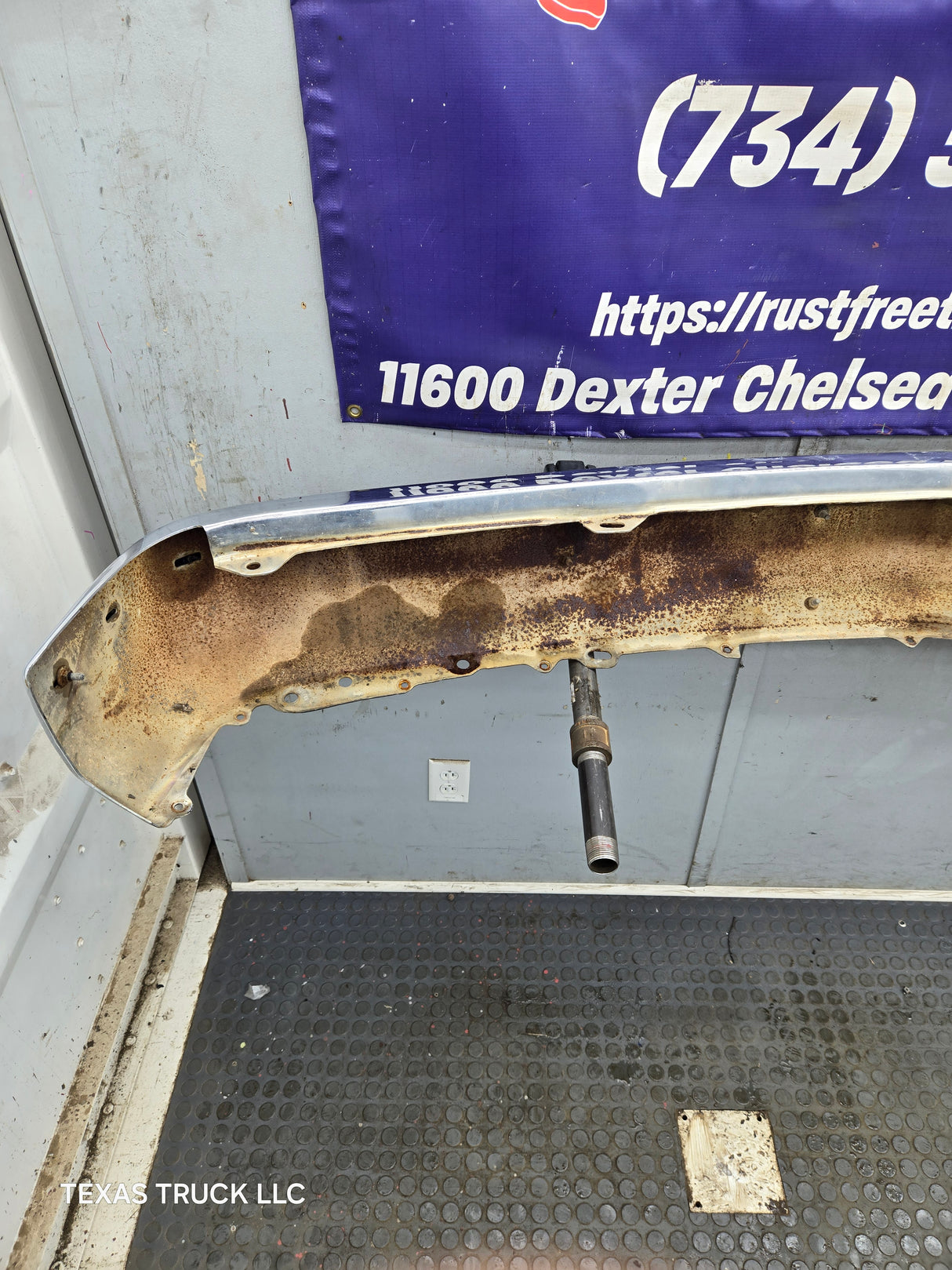1988-1998 Chevrolet / GMC 1500 2500 3500 Front Bumper