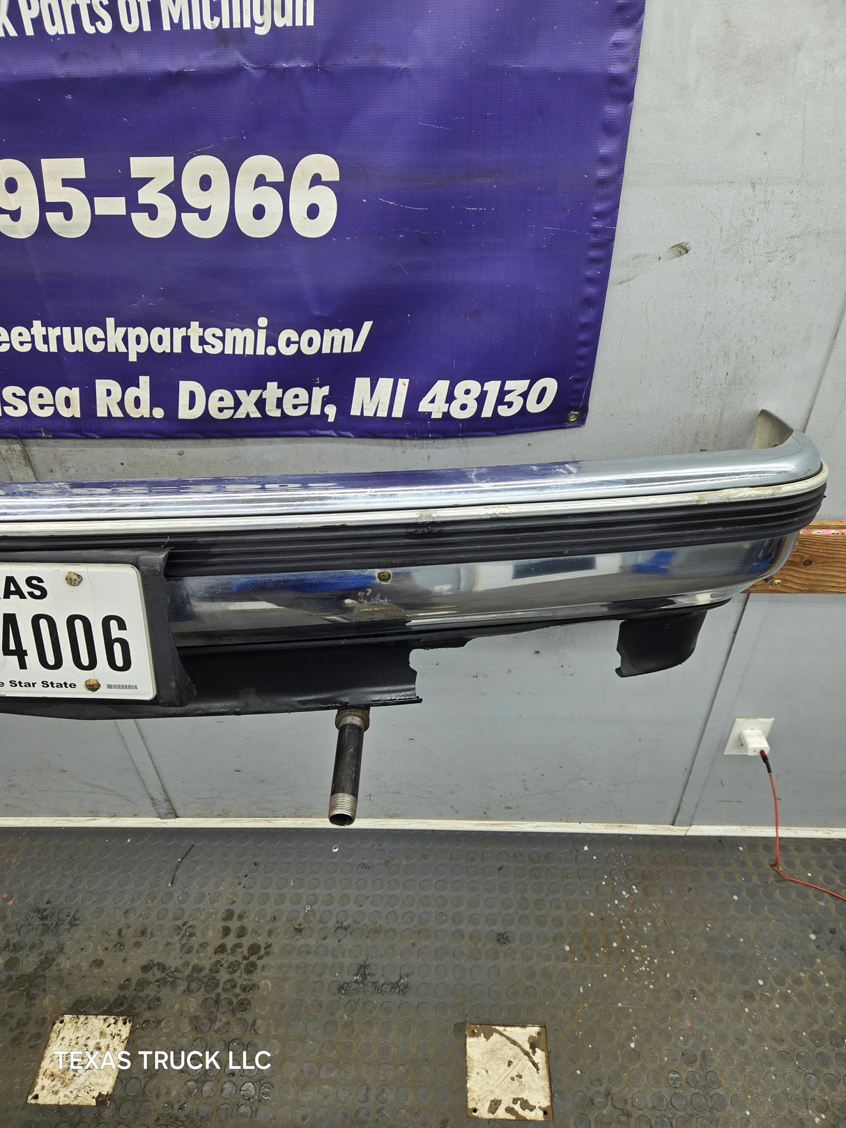 1988-1998 Chevrolet / GMC 1500 2500 3500 Front Bumper
