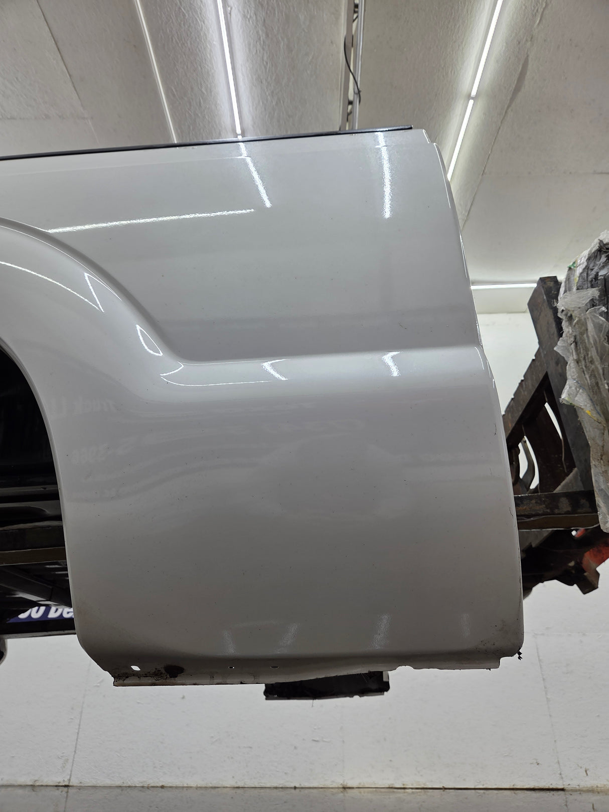 2011-2016 Ford F250 F350 Super Duty 6' 9" Short Truck Bed - Pearl white