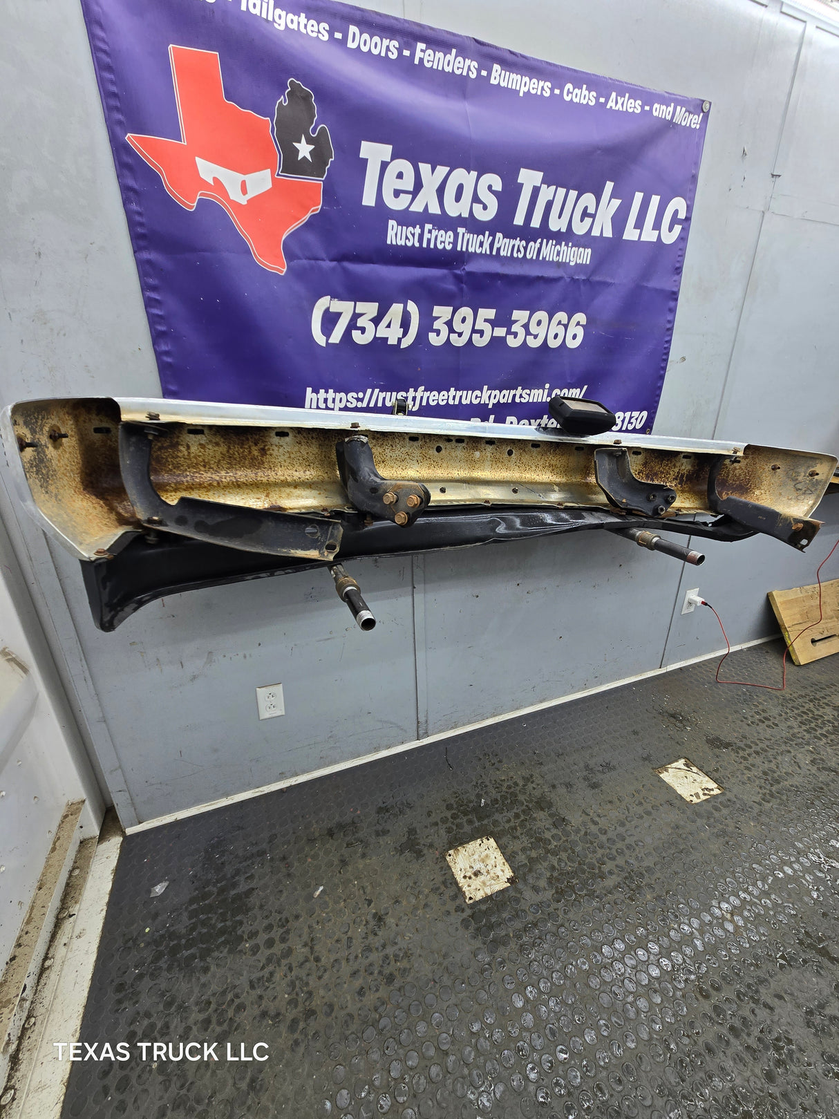 1988-1998 Chevrolet / GMC 1500 2500 3500 Front Bumper