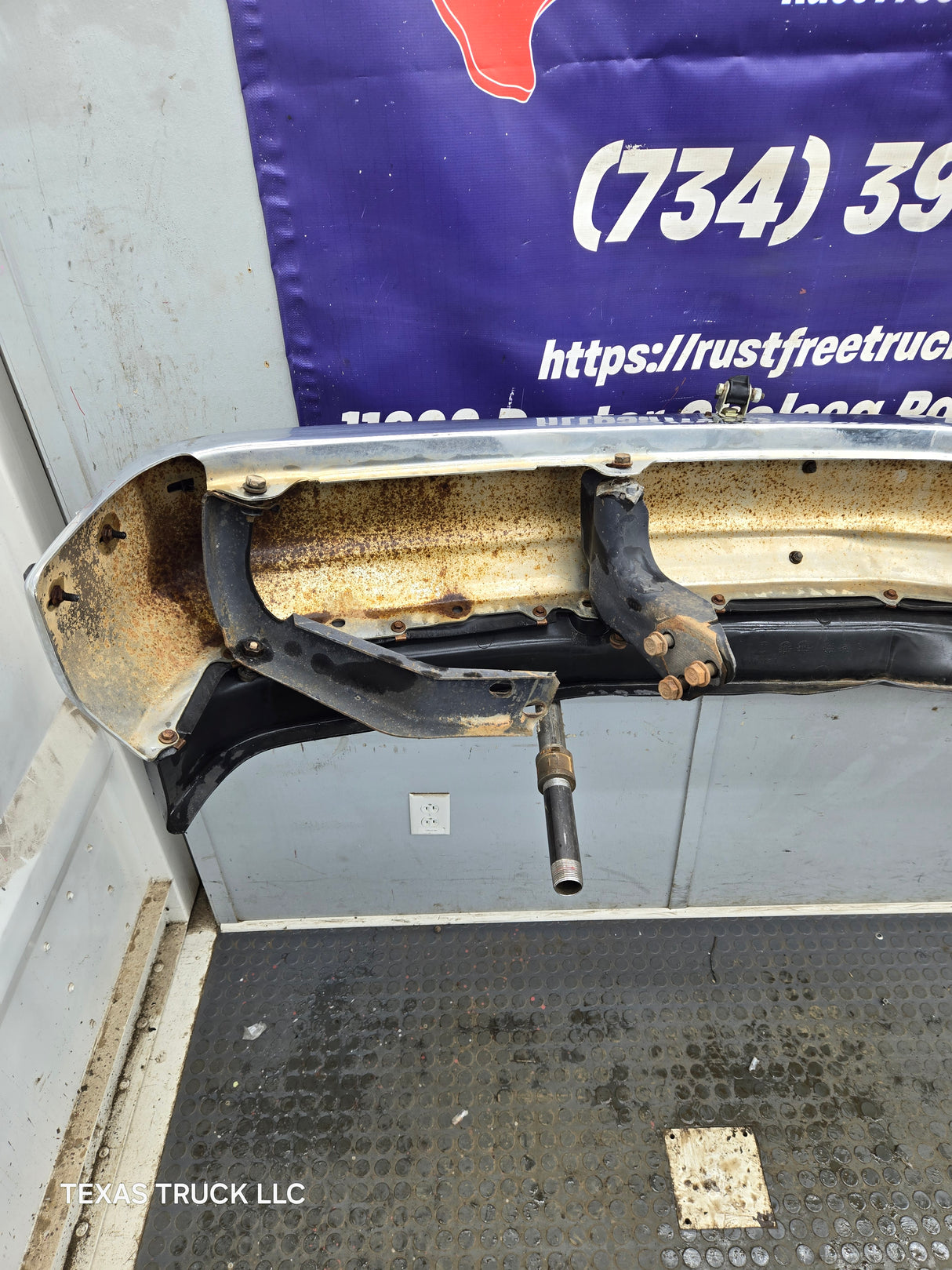 1988-1998 Chevrolet / GMC 1500 2500 3500 Front Bumper