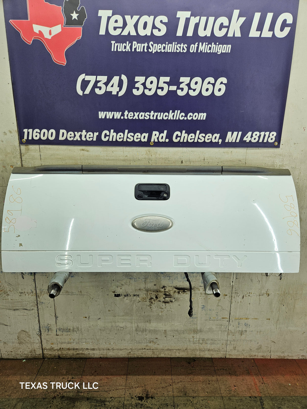 2008-2016 Ford Super Duty Tailgate with step F250 F350 F450 F550