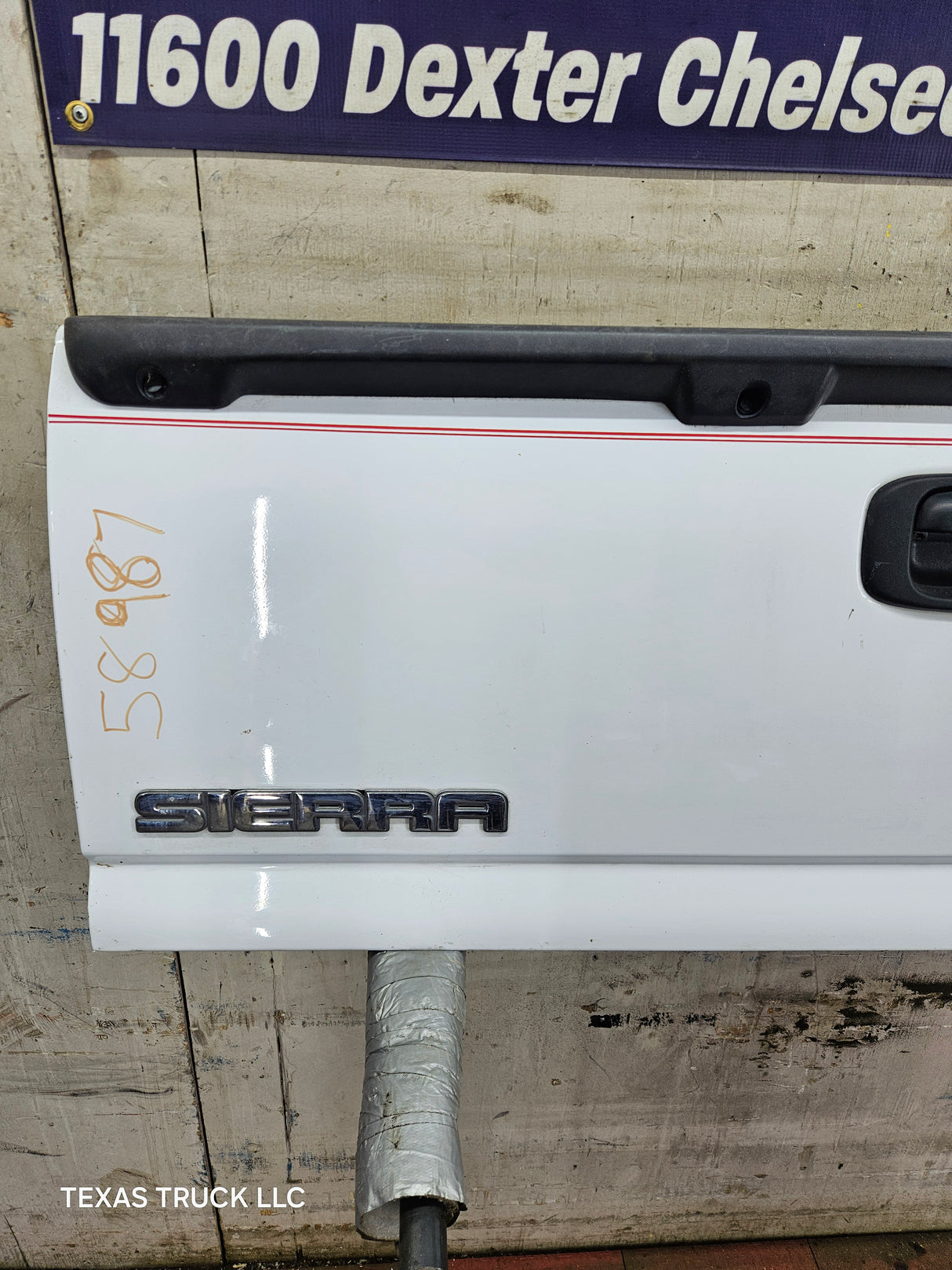 1999-2007 Chevrolet Silverado / GMC Sierra 1500 2500 3500 Tailgate