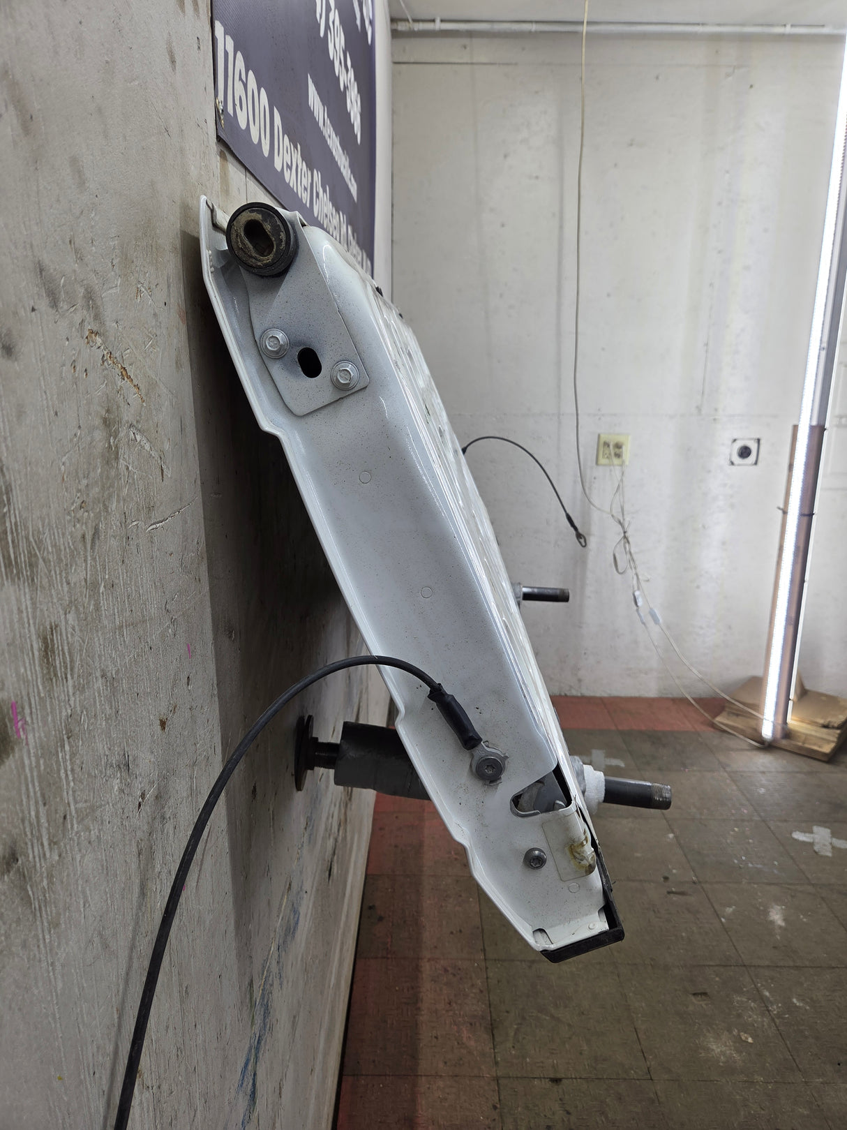2017-2022 Ford F250 F350 F450 F550 Super Duty Step Tailgate - Pearl White