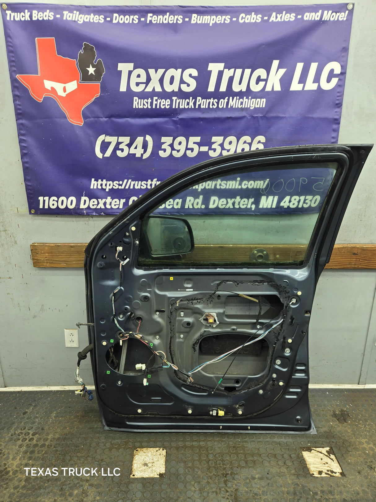 2007-2021 Toyota Tundra Passenger Side RH Front Door