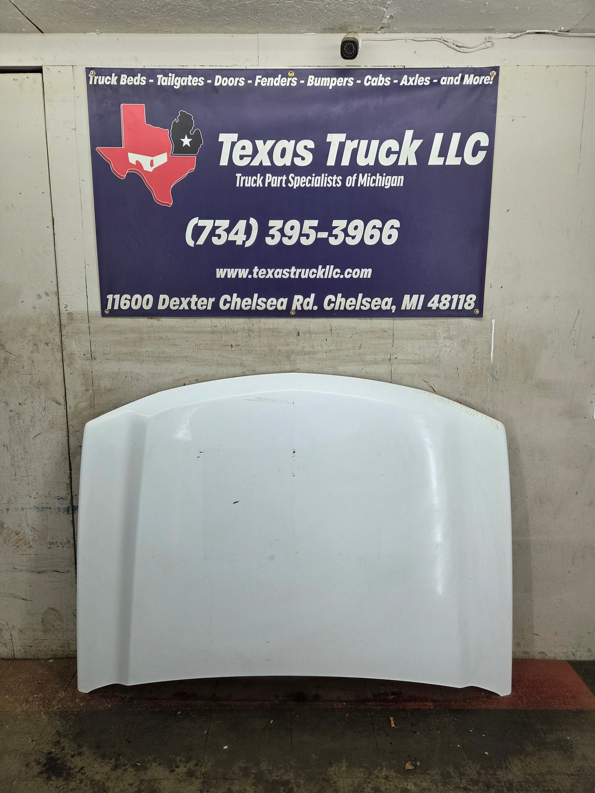 2003-2006 Chevrolet Silverado 2500 3500 Cateye HD Hood OEM