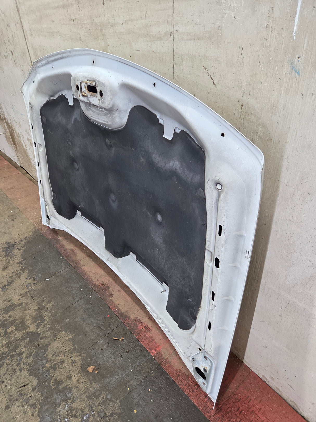 2003-2006 Chevrolet Silverado 2500 3500 Cateye HD Hood OEM