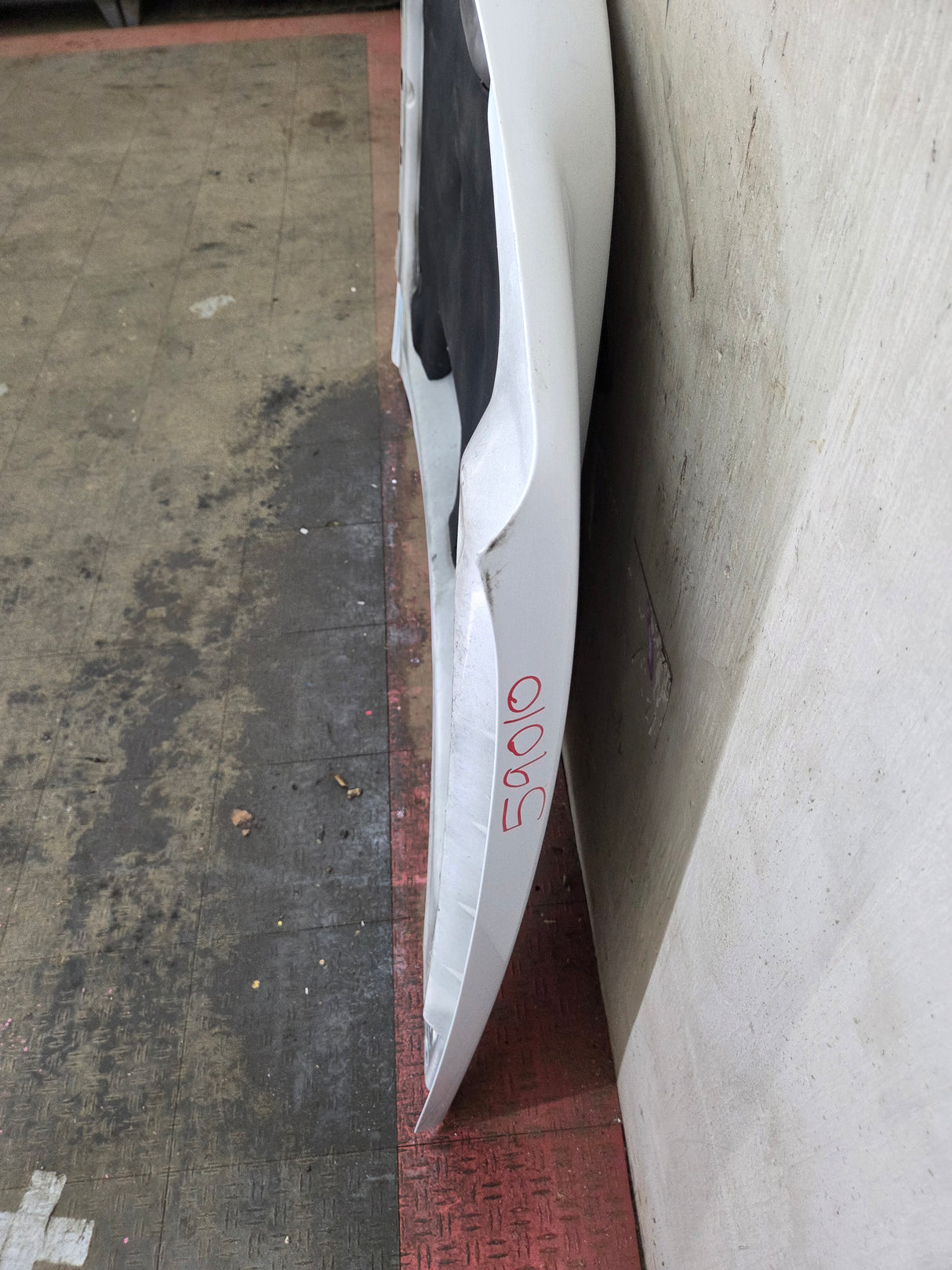 2003-2006 Chevrolet Silverado 2500 3500 Cateye HD Hood OEM