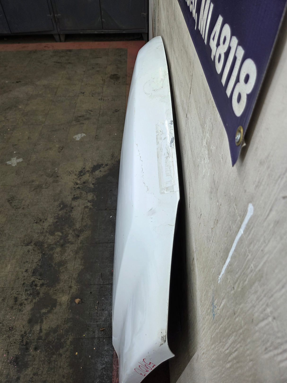 2003-2006 Chevrolet Silverado 2500 3500 Cateye HD Hood OEM