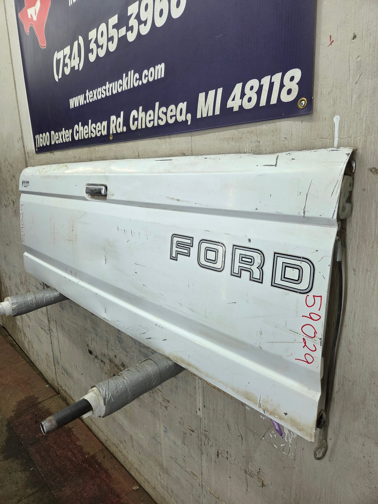 1980-1997 Bullnose / Bricknose / OBS Ford F100 F150 F250 F350 Tailgate
