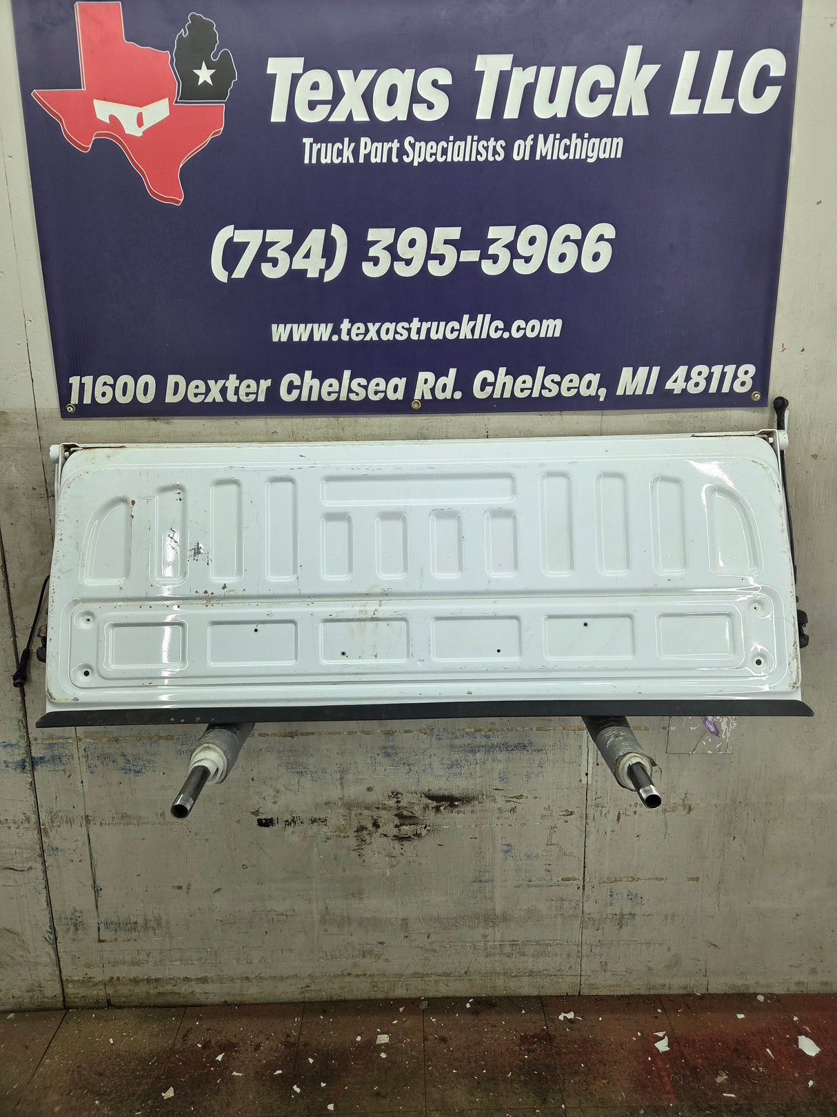 2014-2019 Chevrolet Silverado / GMC Sierra 1500 2500 3500 HD Tailgate